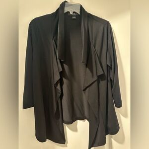 Size M Black Open Front Cardigan